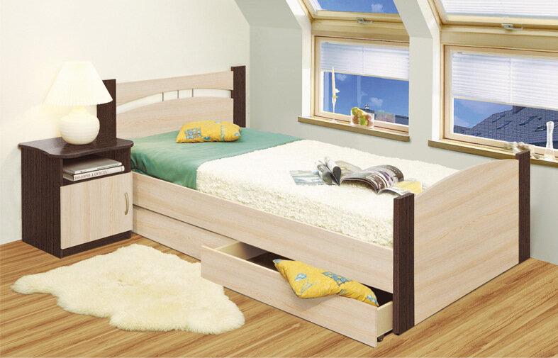 Хранение под кроватью актуально для небольших квартир 